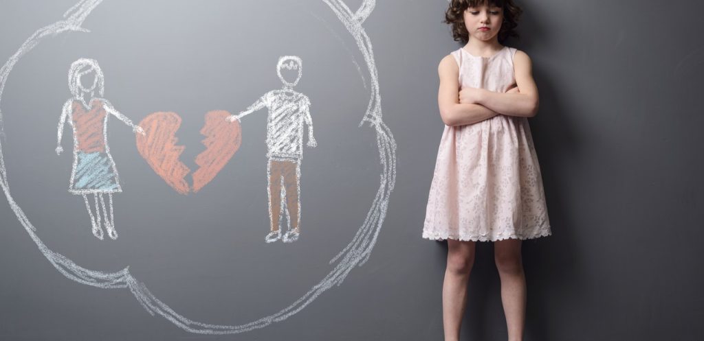 كيف أقلل من تأثير الطلاق السلبي على أطفالي؟