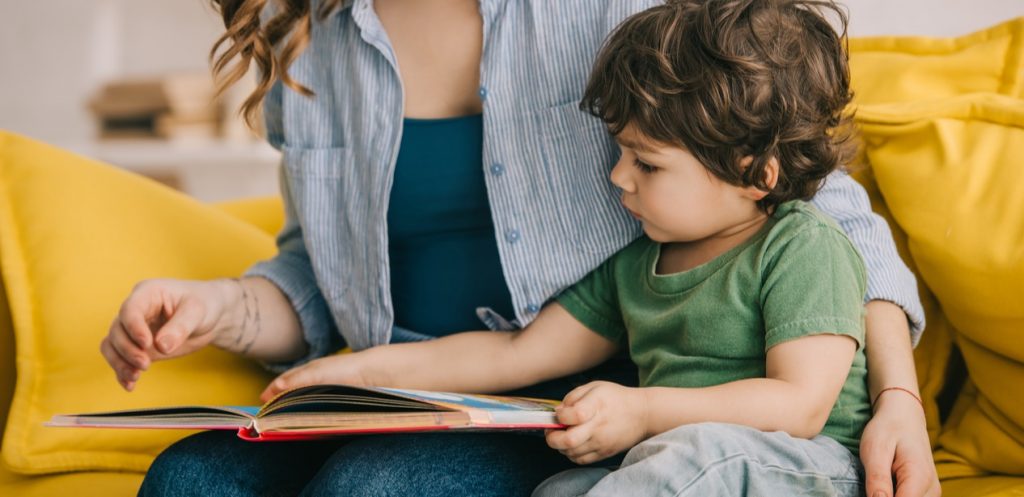 كيف تشجعين أطفالك على القراءة