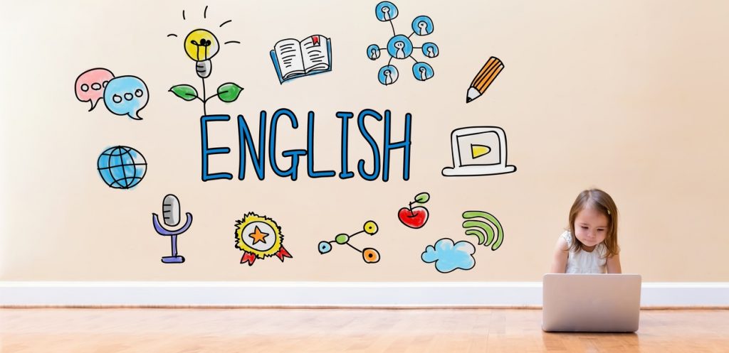كيف تعززين مهارات طفلك في اللغة الإنجليزية