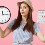 5 أسباب وراء تأخر الدورة الشهرية (الحمل ليس أحدها)