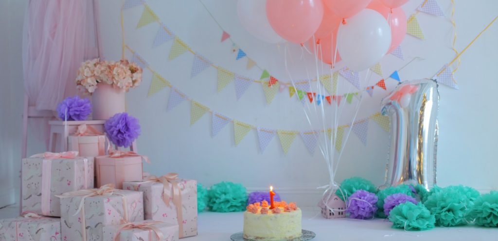 أفضل 10 هدايا عيد ميلاد الطفل الأول في 2020 من ممزورلد Mumzworld