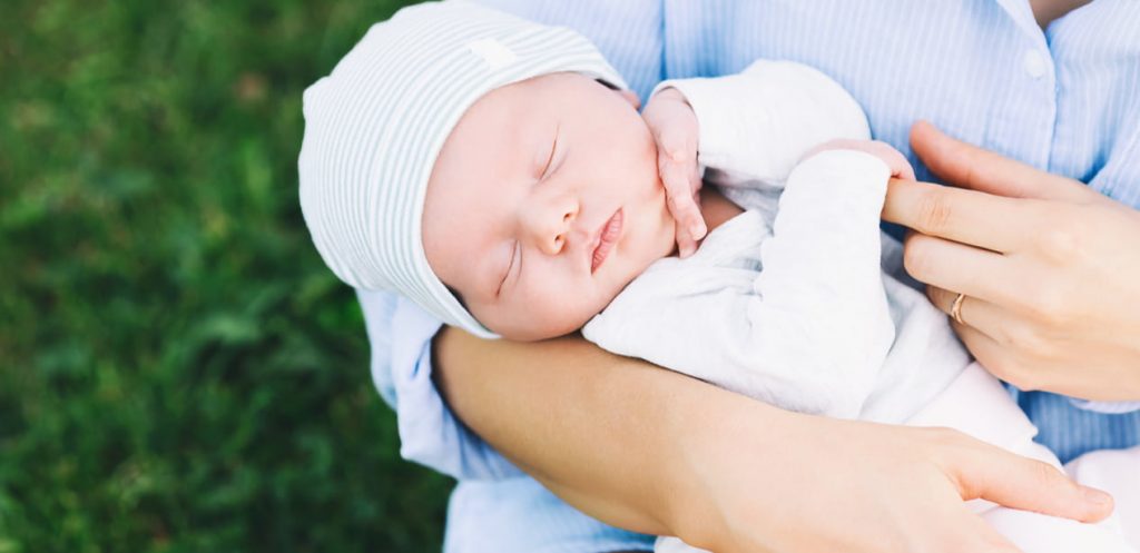 Top 10 Tips to Survive the First Week with a Newborn