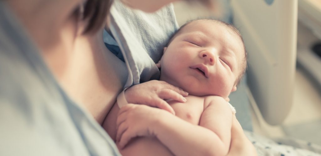 كيف تحمين مولودك الجديد من فيروس كورونا ؟