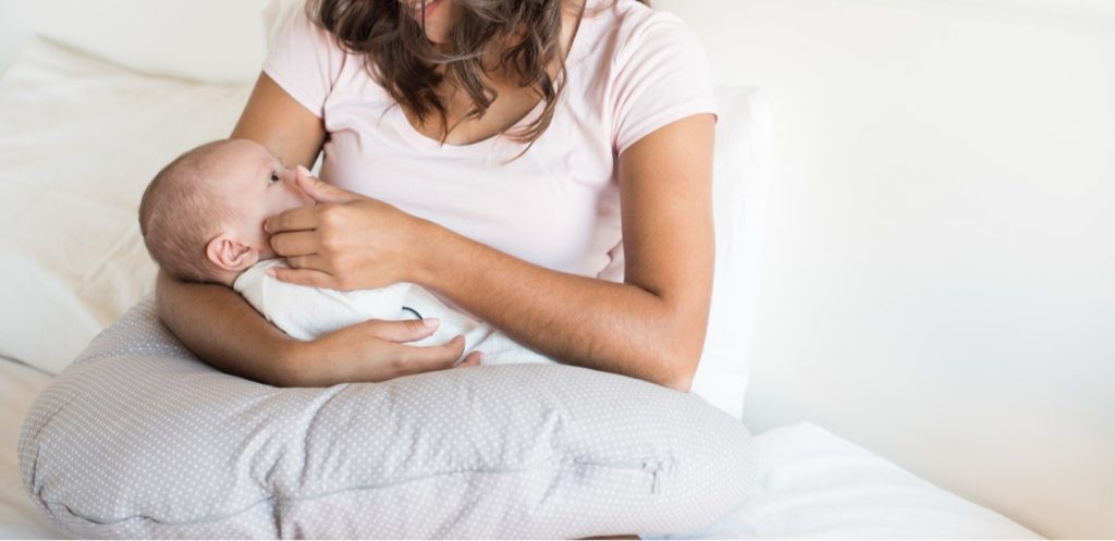 أفضل 6 منتجات تحتاجها الأم المرضعة في رحلة الرضاعة الطبيعية