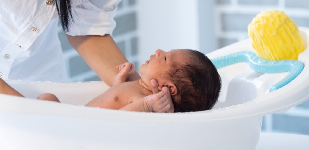 Newborns Bathing Techniques that Every Mum Should Know