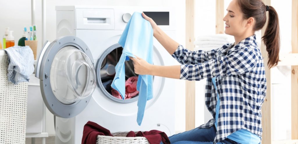 8 نصائح للحفاظ على الملابس من الغسيل المتكرر