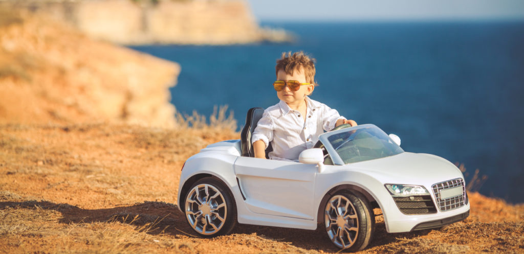 نصائح لاختيار سيارات الأطفال لتسلية صغيرك