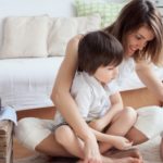 الأم المثالية في القرن الحادي والعشرين: عطاء، تربية، وتحقيق ذات